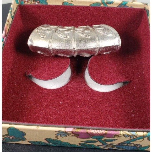 Ann Cahil Collection Scarf Tube With Original Box & Card w/Designs Card Info - Picture 7 of 10